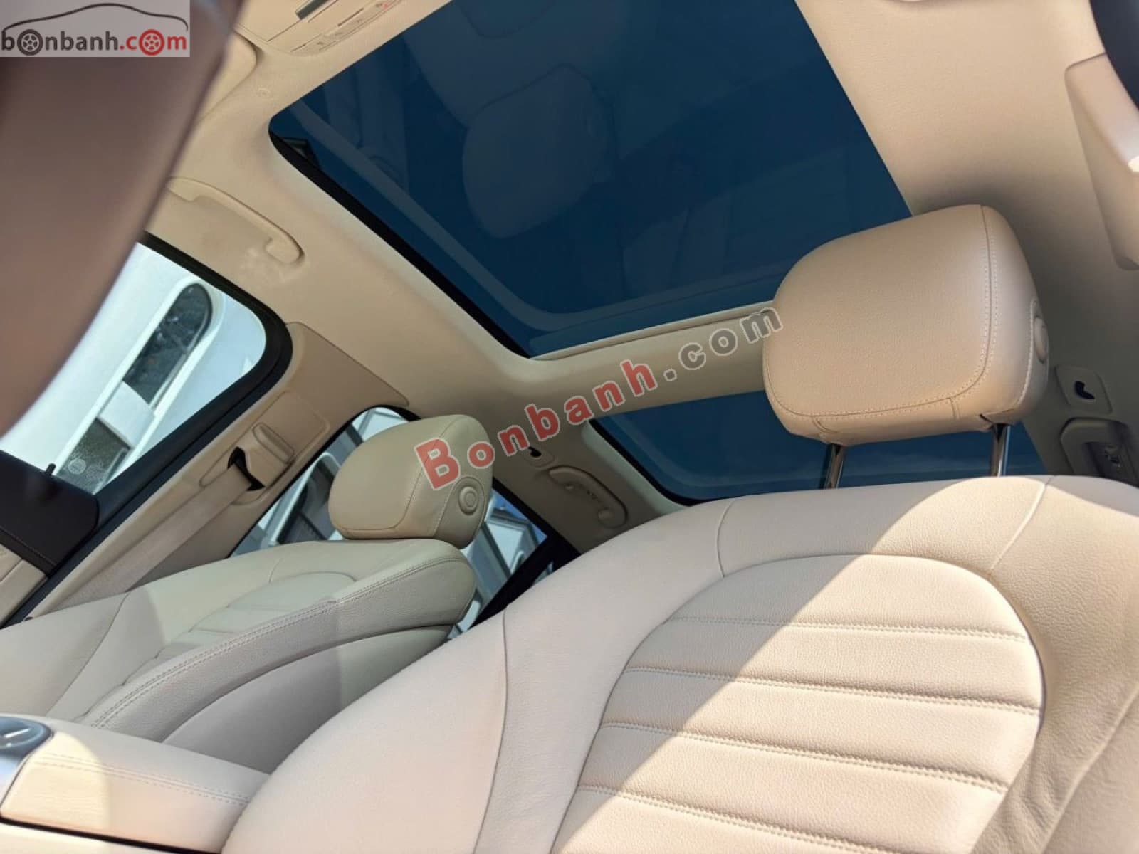 2020 Mercedes-Benz GLC 300 4Matic - ảnh nhỏ 10