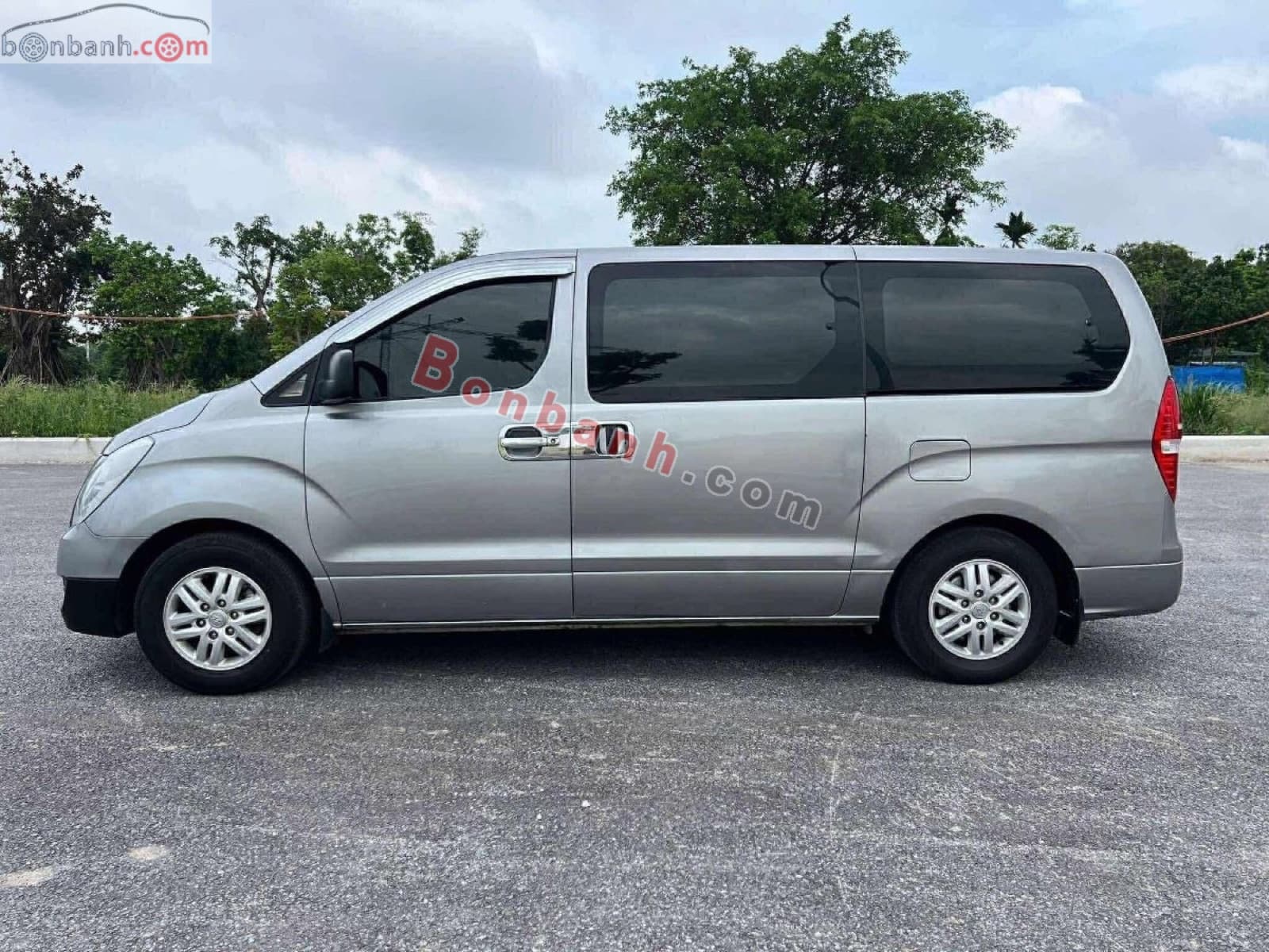 2016 Hyundai Grand Starex 2.5 MT - ảnh nhỏ 2