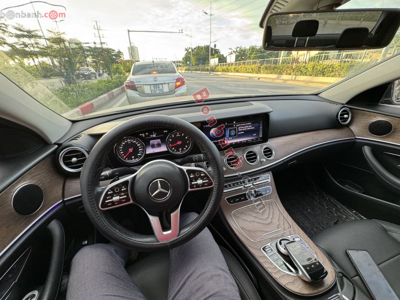 2019 Mercedes-Benz E class E200 - ảnh nhỏ 6