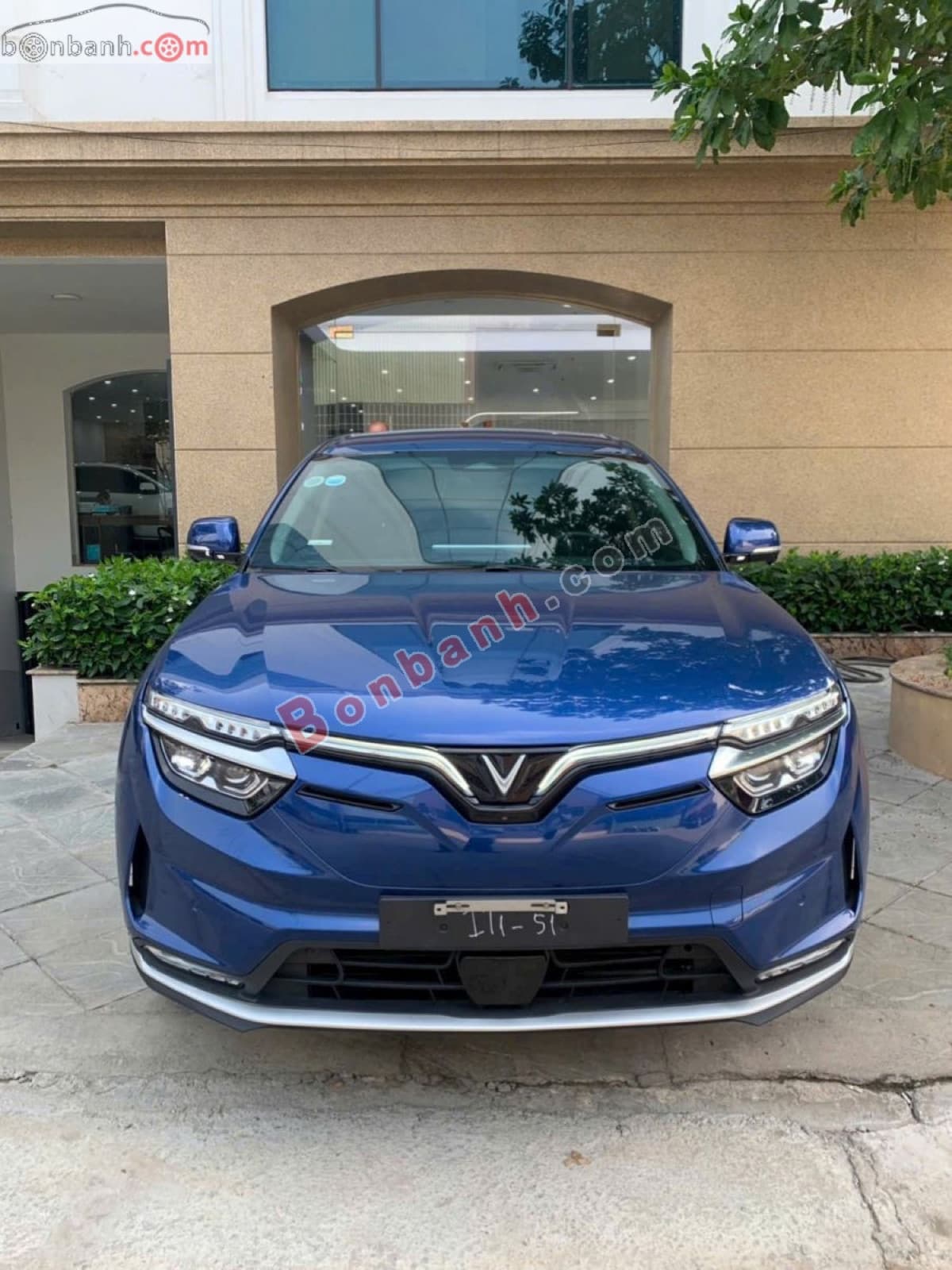 2022 VinFast VF8 Eco AWD
