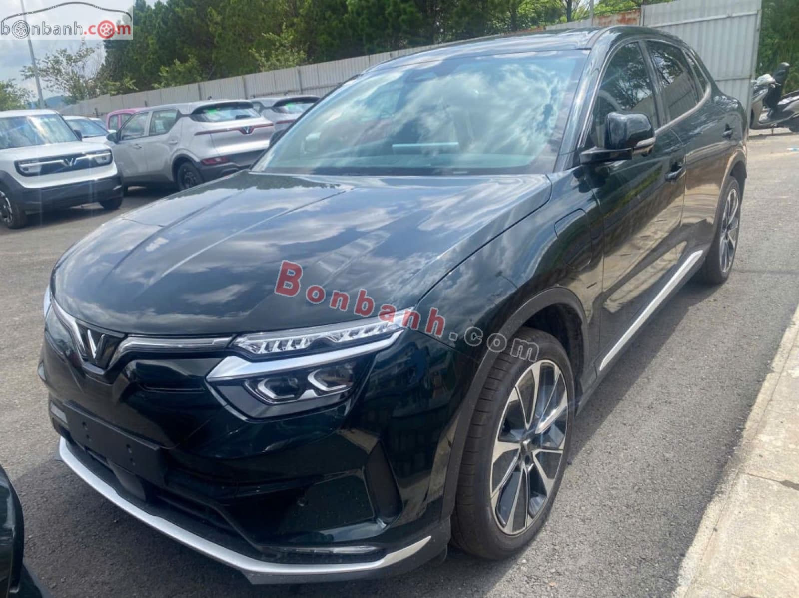 2026 VinFast VF8 Plus