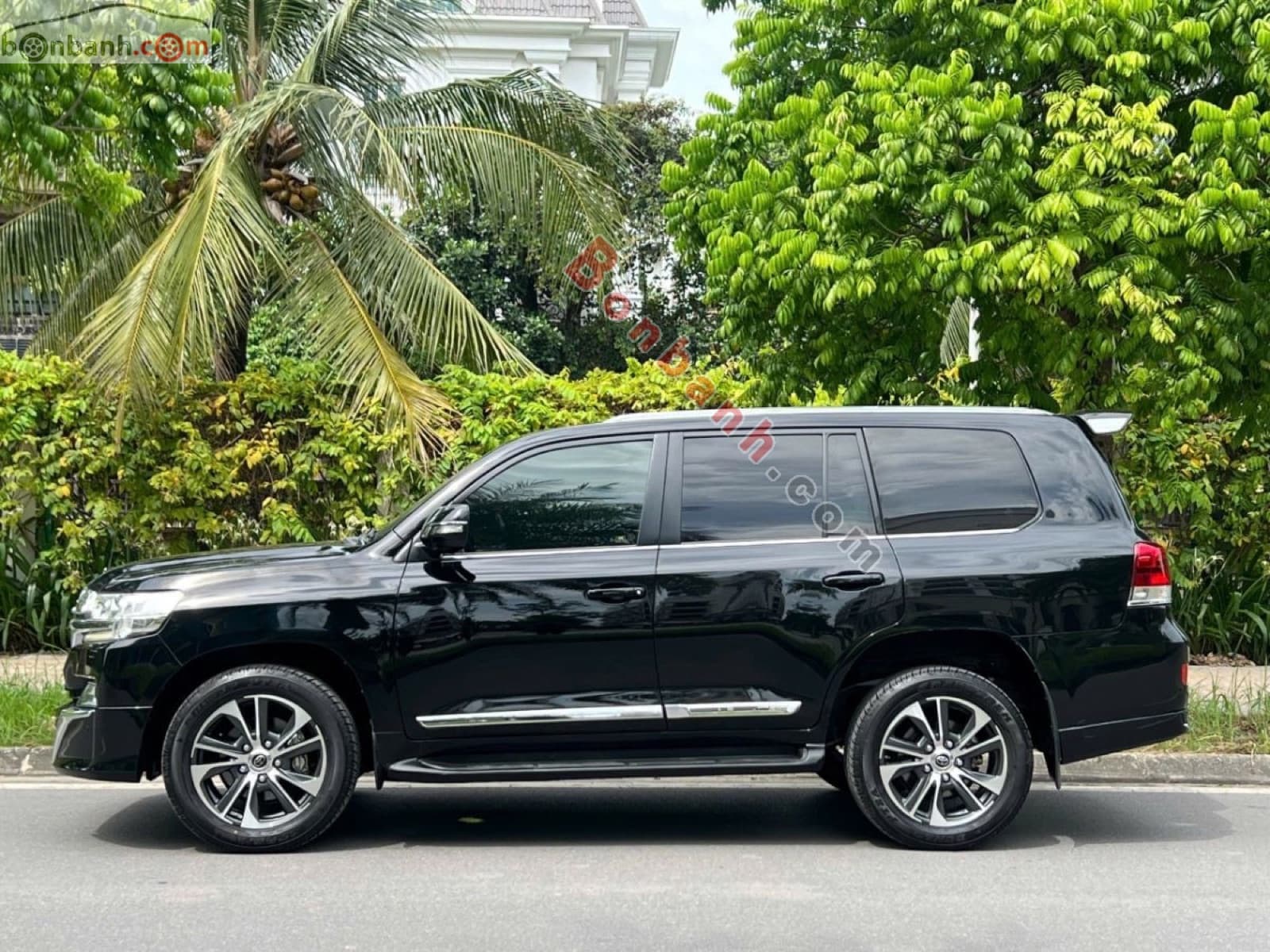 2019 Toyota Land Cruiser 4.6 V8 - ảnh nhỏ 3
