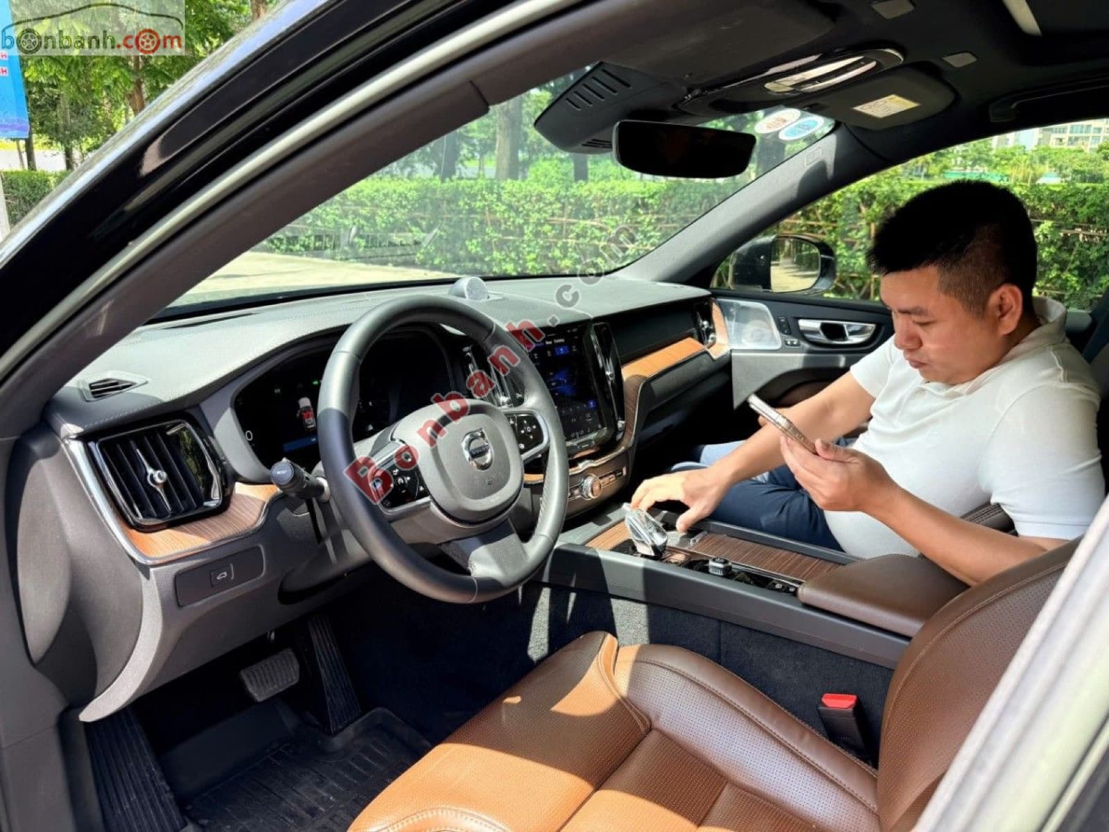 2022 Volvo XC60 Ultimate Bright B6 AWD - ảnh nhỏ 4