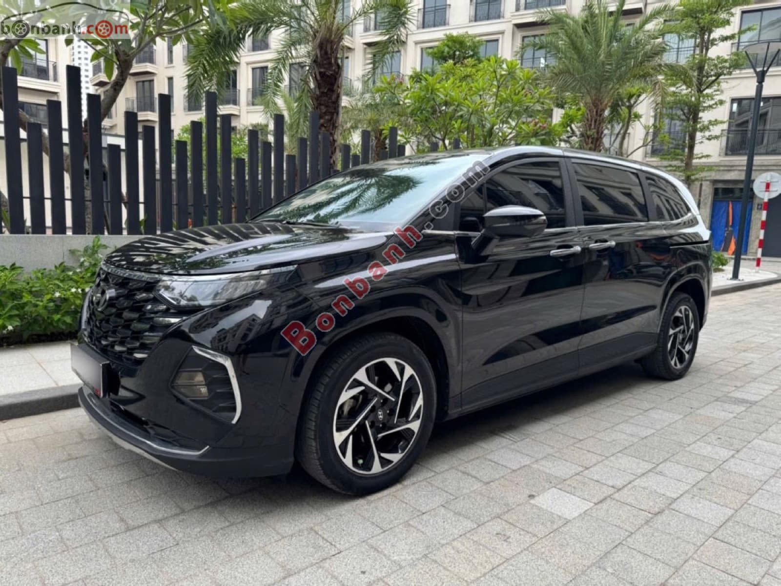 2023 Hyundai Custin Đặc Biệt 1.5T