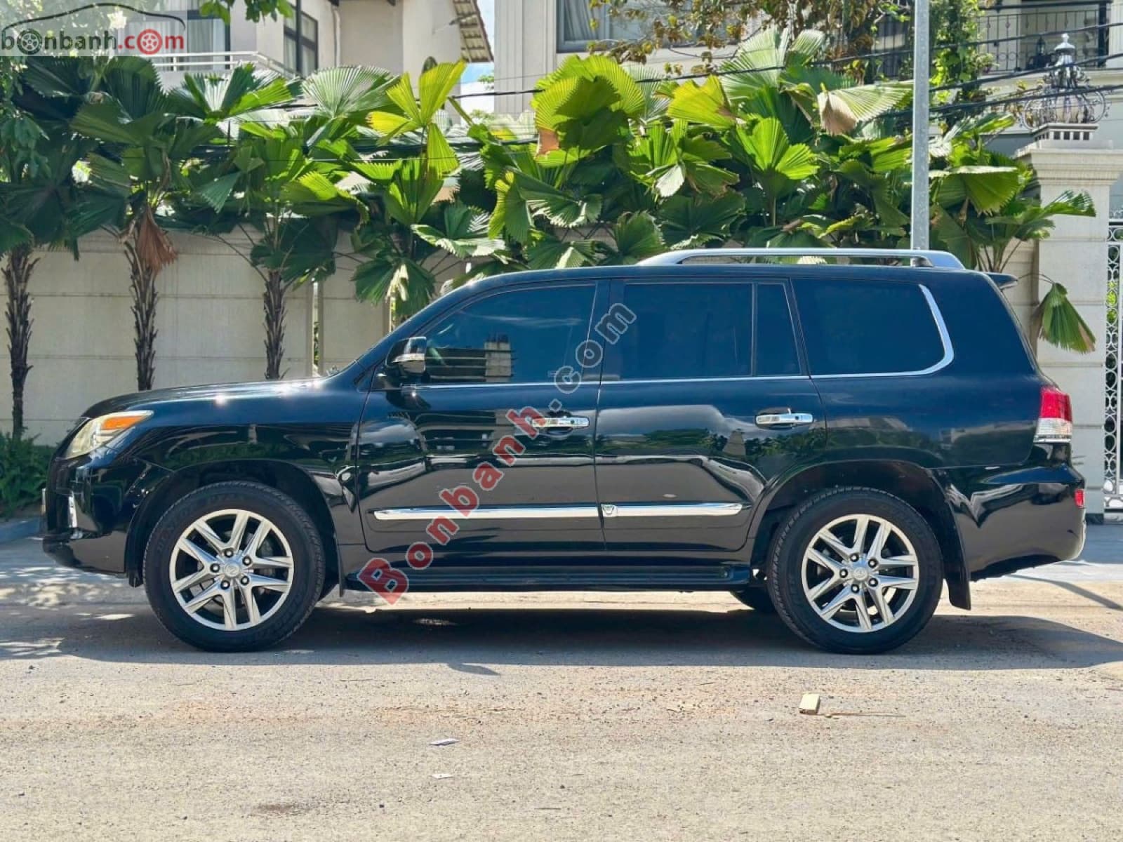 2012 Lexus LX 570 - ảnh nhỏ 3