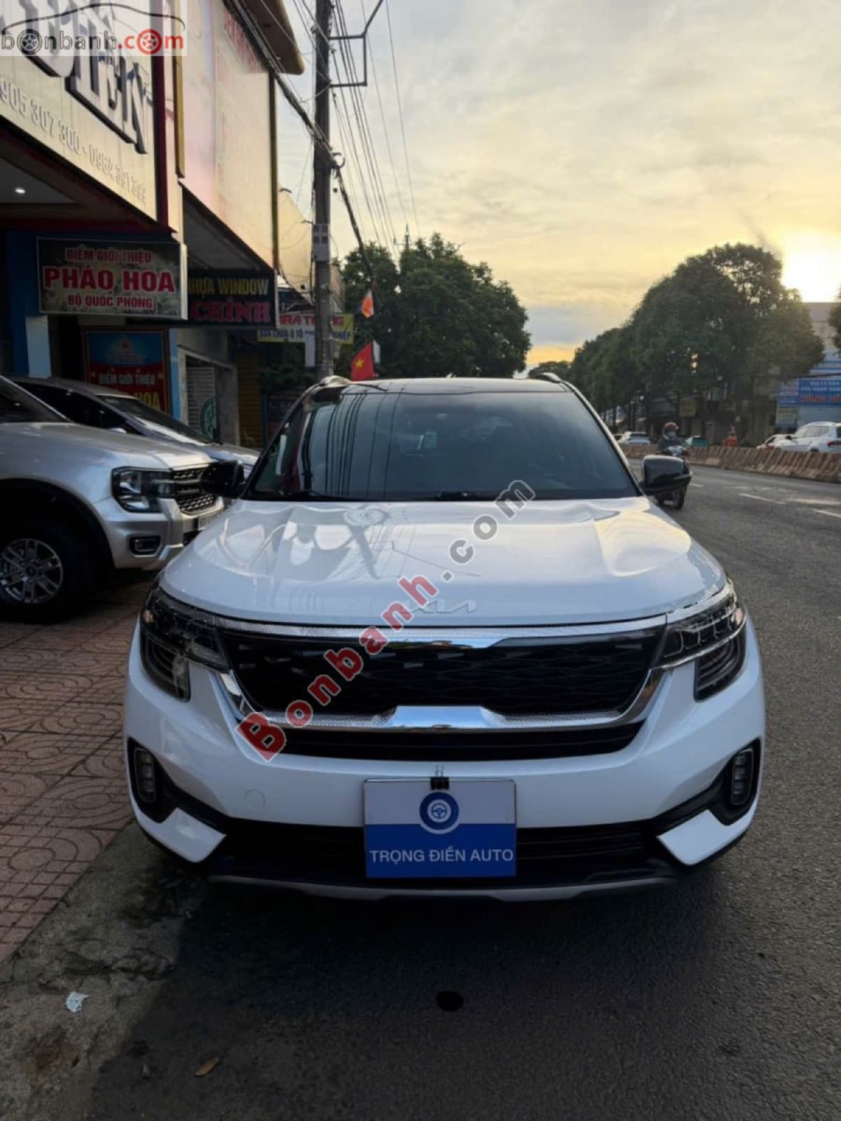 2022 Kia Seltos Premium 1.4 AT