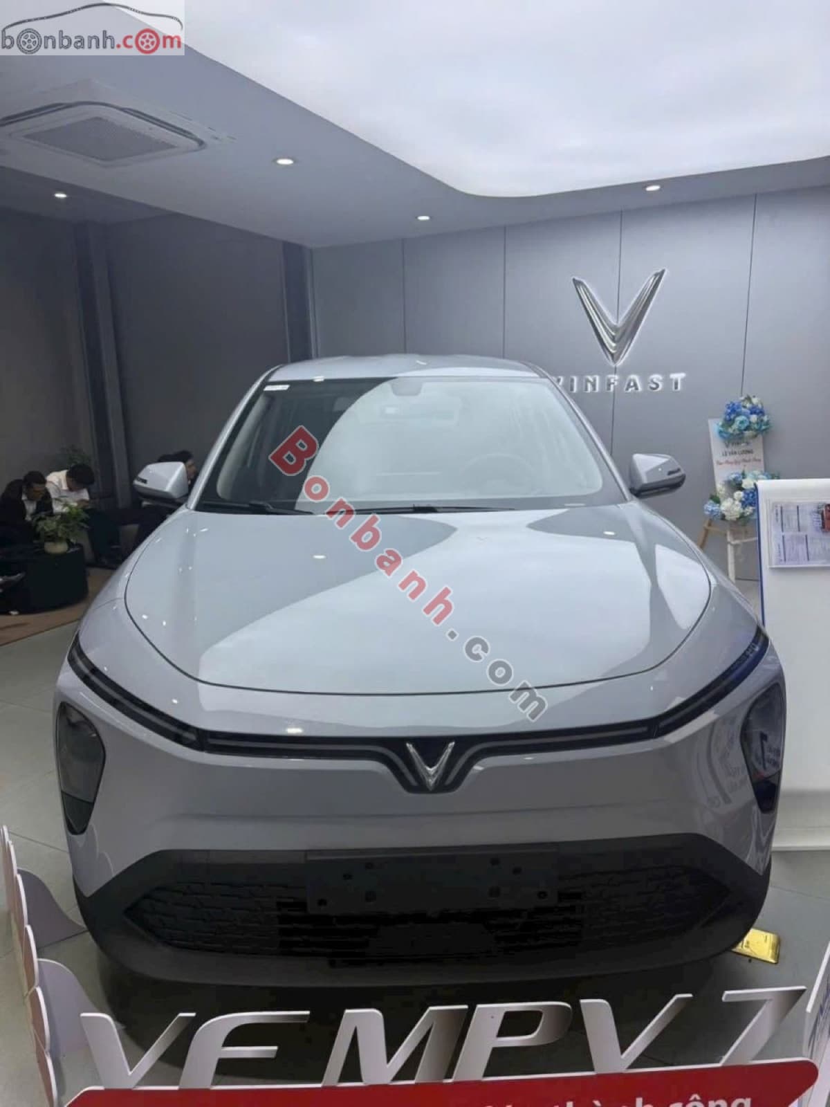 2026 VinFast VF MPV 7 AT - Image 1