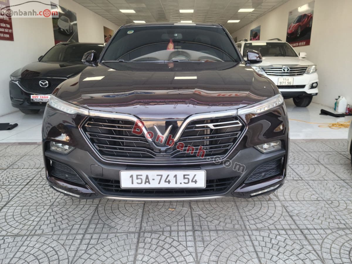2021 VinFast Lux SA 2.0 Base 2.0 AT