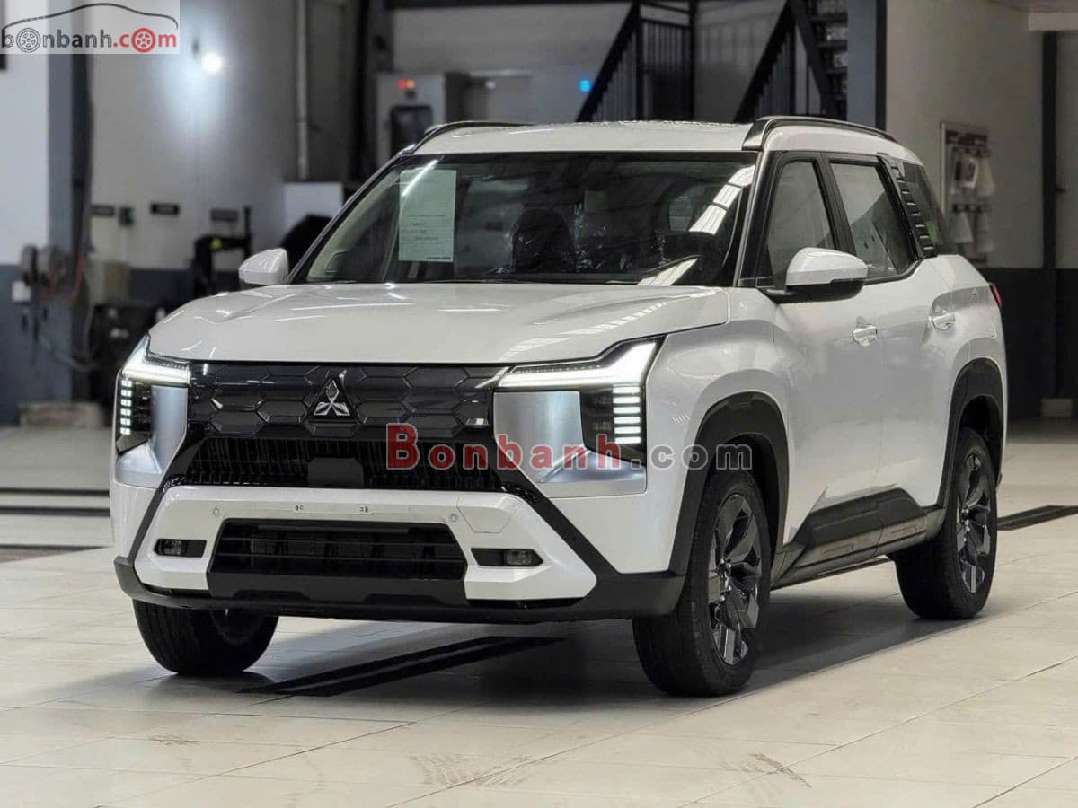 2026 Mitsubishi Destinator Premium