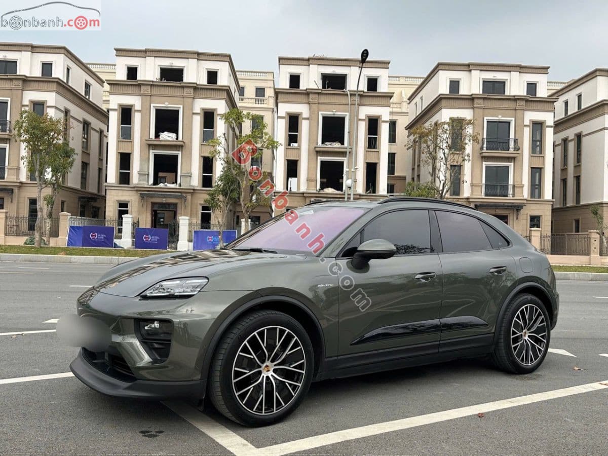 2024 Porsche Macan 4 EV