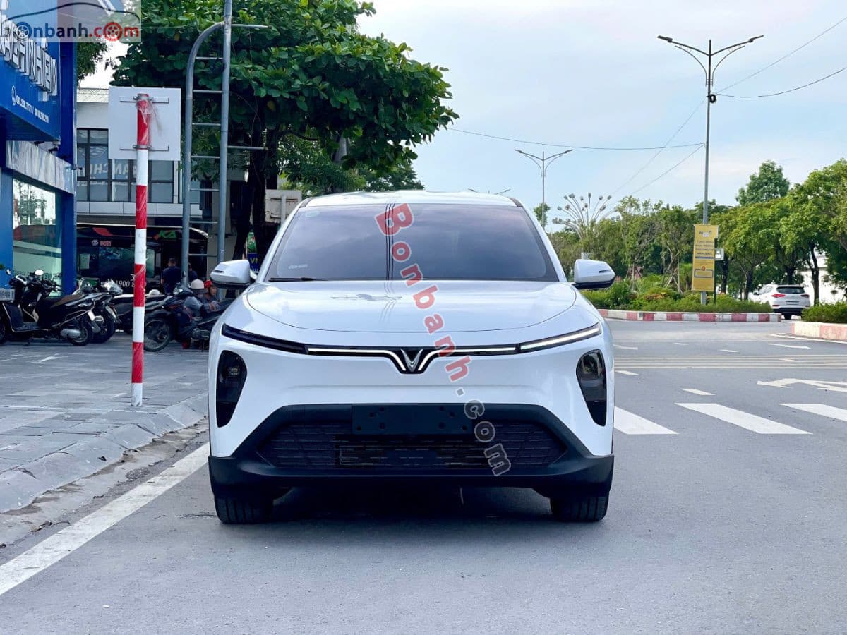 2026 VinFast VF MPV 7 AT