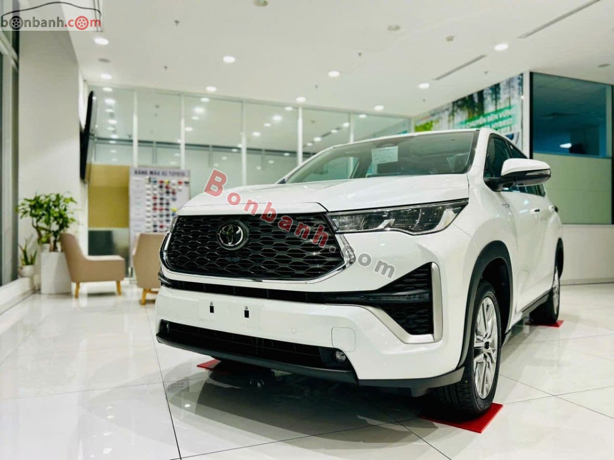2026 Toyota Innova Cross HEV 2.0 CVT - Image 1