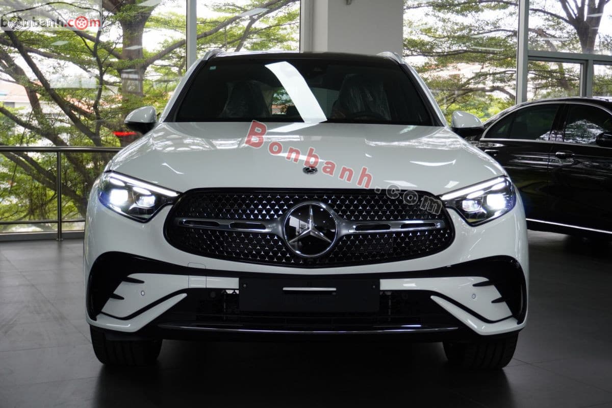 2025 Mercedes-Benz GLC 300 4Matic