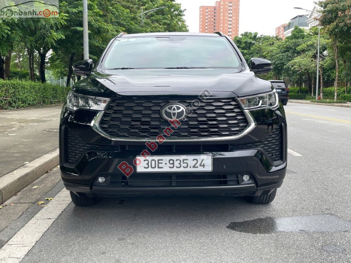 2025 Toyota Innova Cross 2.0V CVT