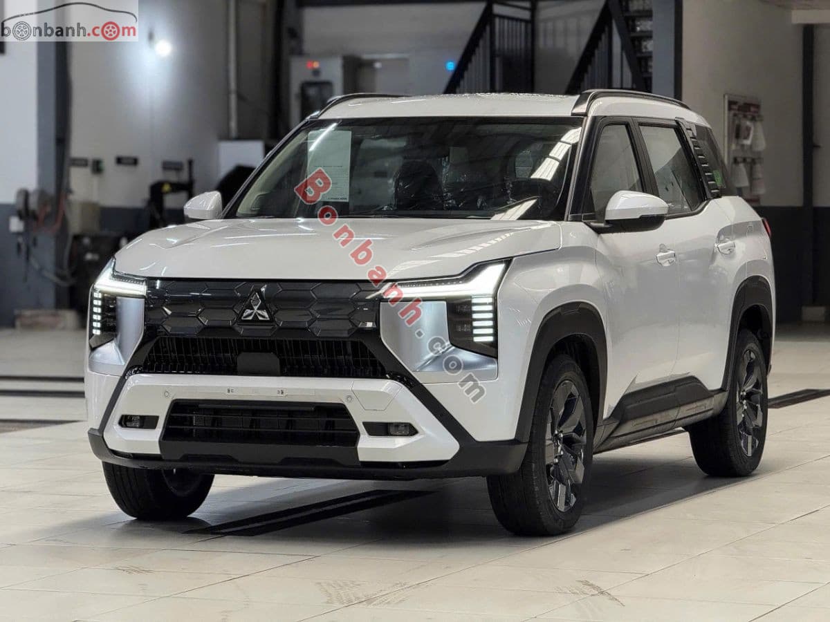 2026 Mitsubishi Destinator Premium