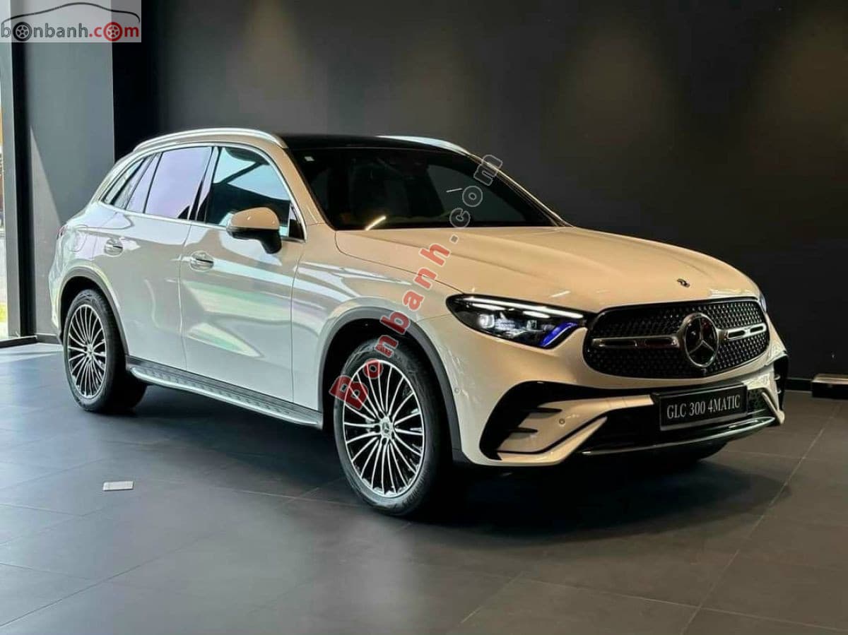 2025 Mercedes-Benz GLC 300 4Matic
