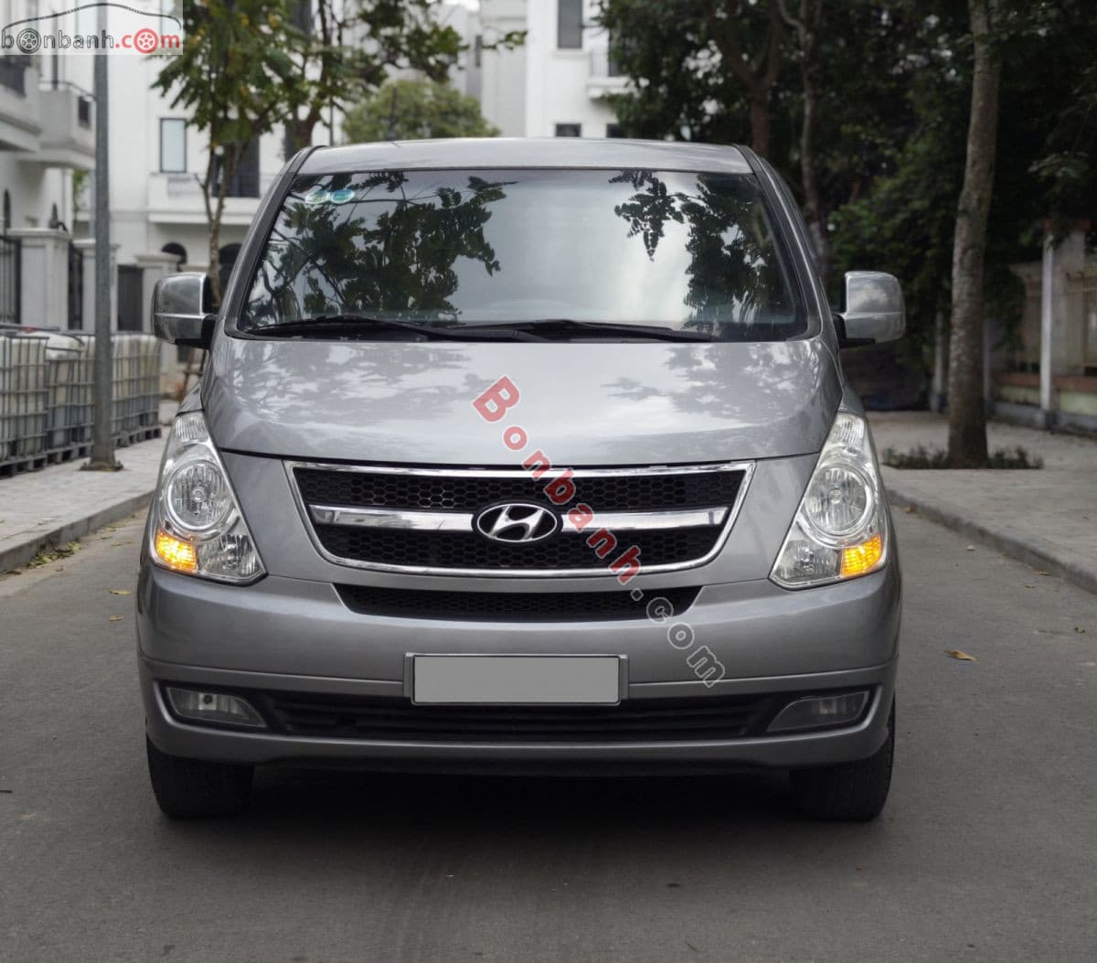 2013 Hyundai Grand Starex 2.5 MT