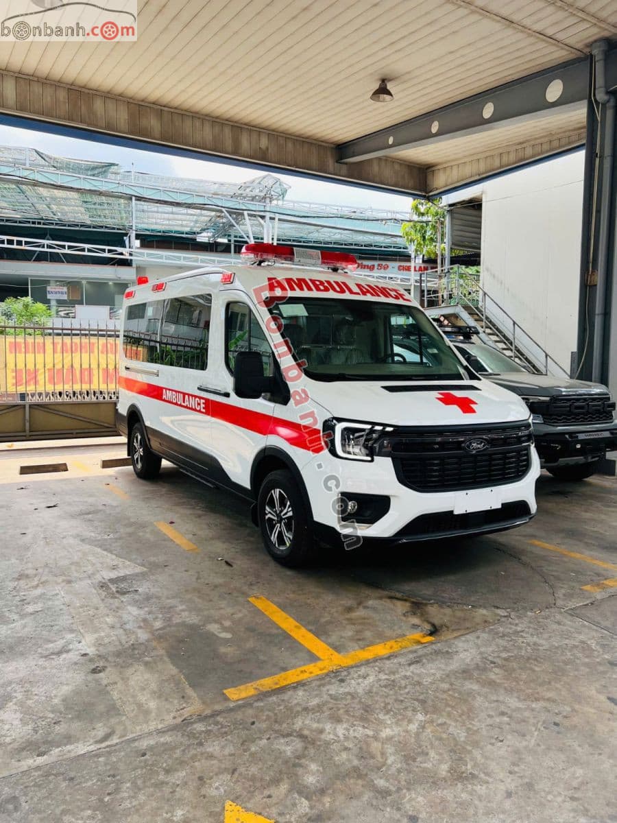 2025 Ford Transit Cứu Thương