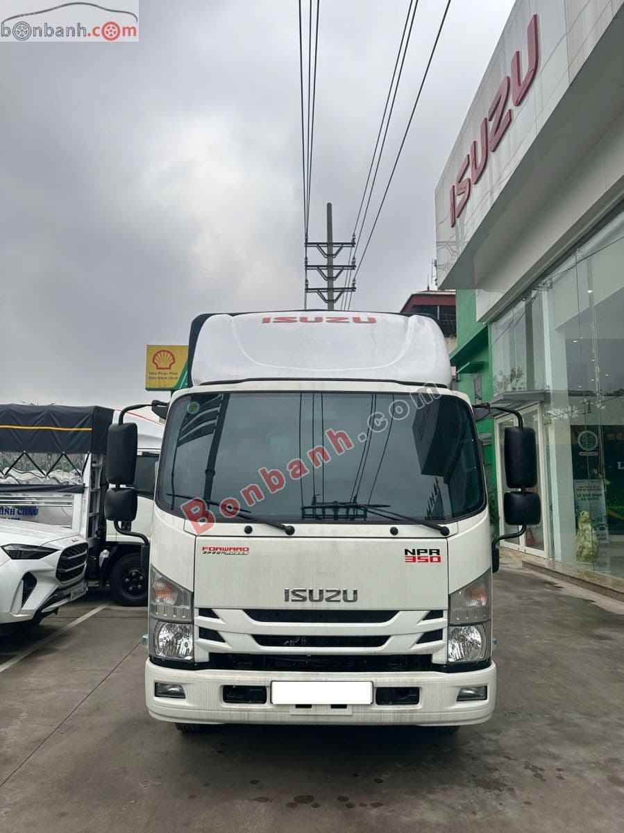 2026 Isuzu NPR 350