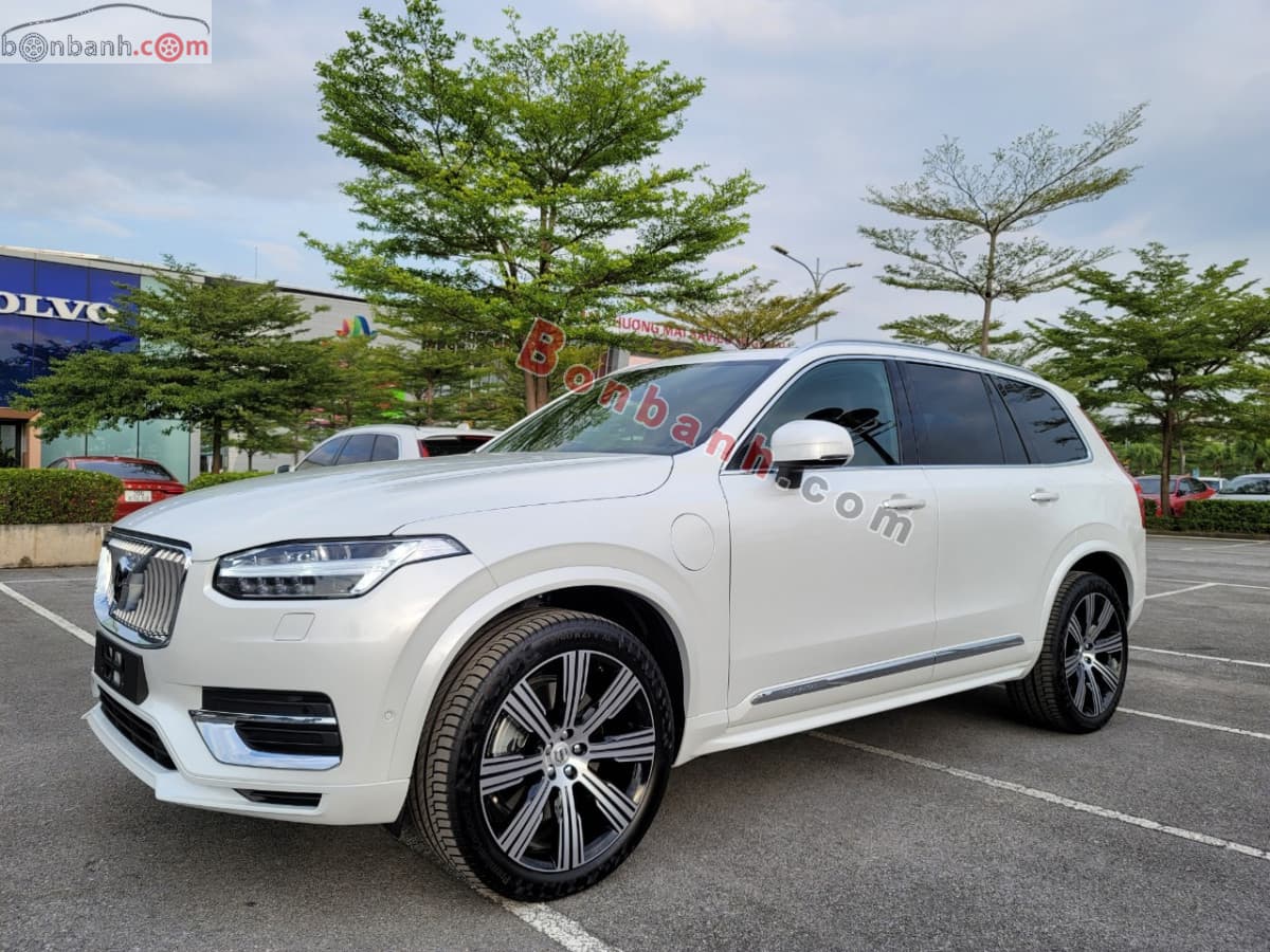 2025 Volvo XC90 Plug-in Hybrid Ultra T8 AWD - Image 1