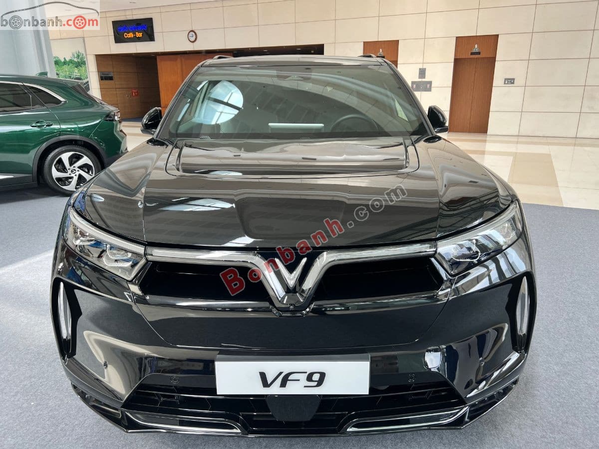 2025 VinFast VF9 Plus 7S