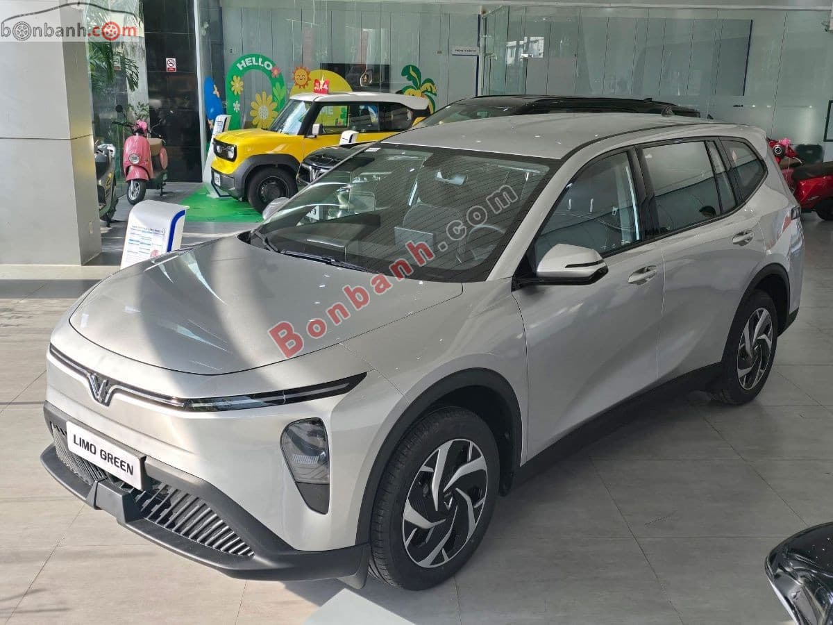 2026 VinFast Limo Green AT