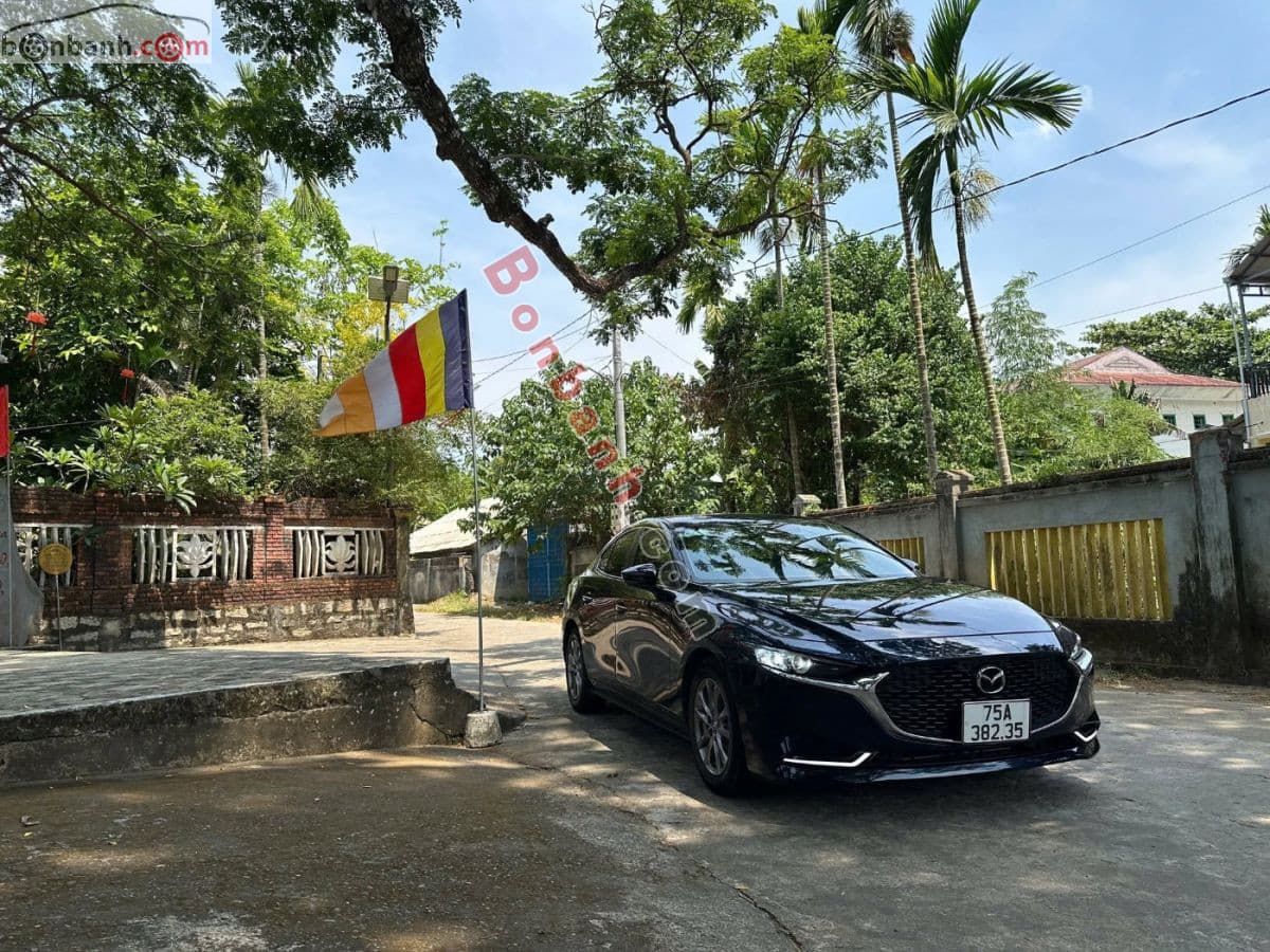 2022 Mazda 3 1.5L Luxury