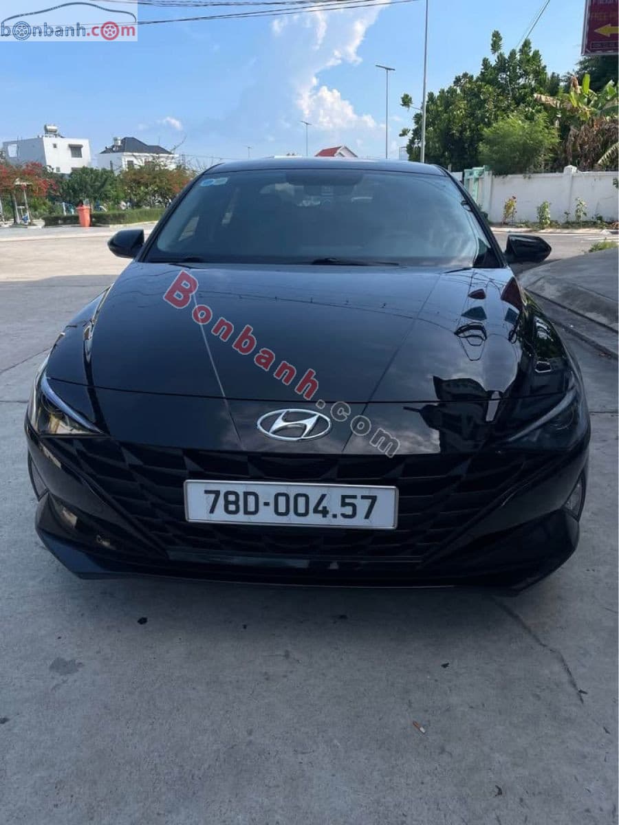 2022 Hyundai Elantra 1.6 AT Tiêu chuẩn
