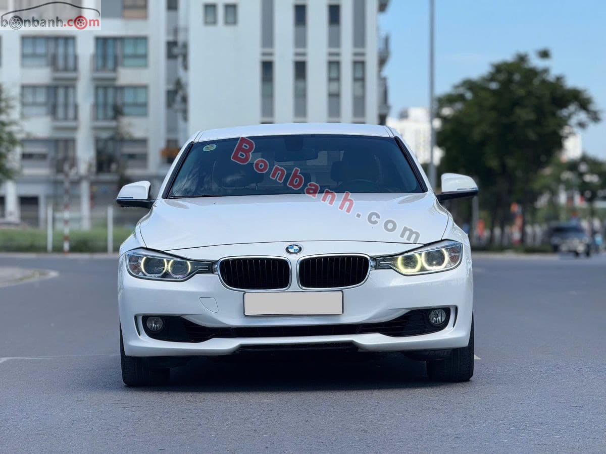 2013 BMW 3 Series 320i