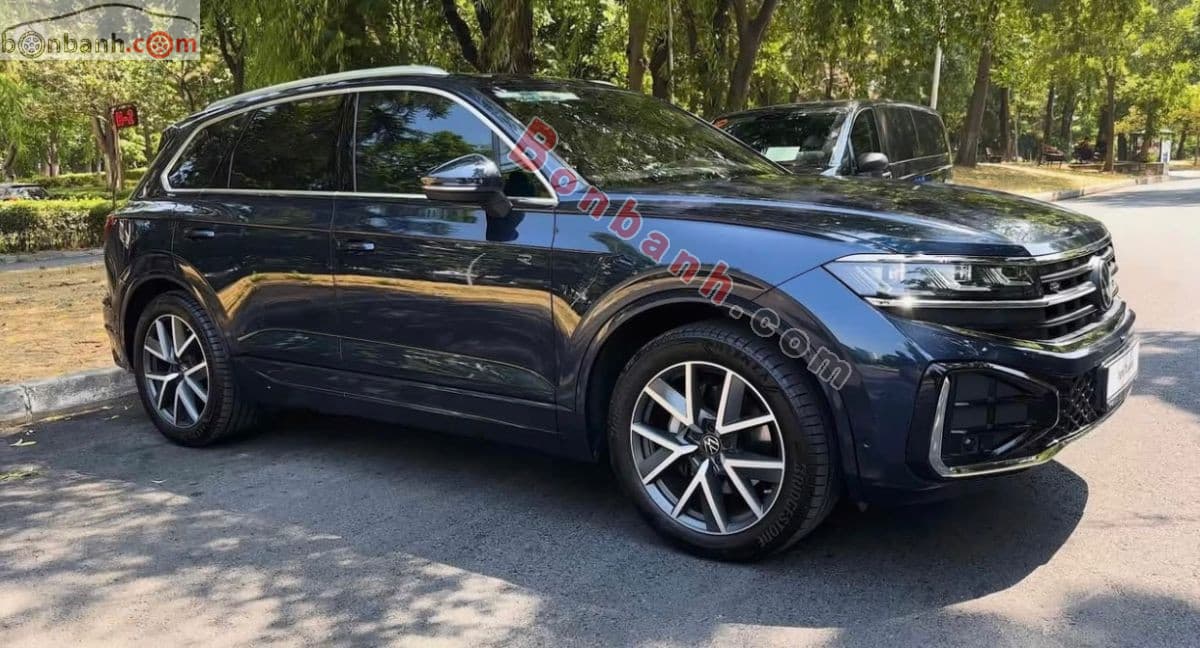 2025 Volkswagen Touareg R-Line 2.0 TSI