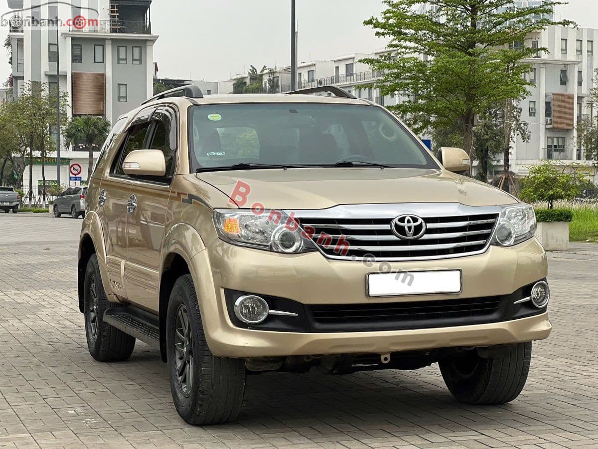 2015 Toyota Fortuner 2.7V 4x2 AT