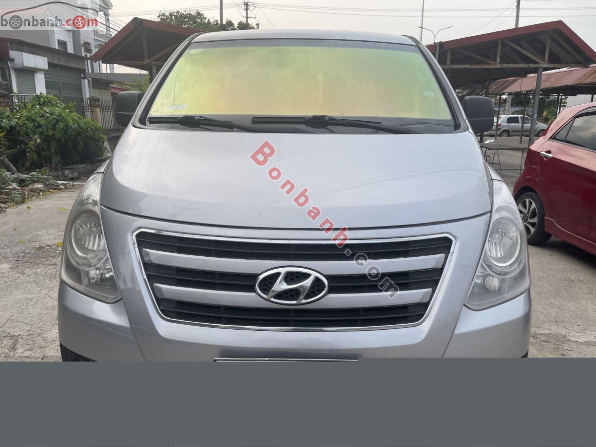 2016 Hyundai Grand Starex 2.5 MT