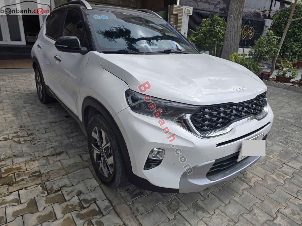 2023 Kia Sonet Luxury 1.5 AT - Image 1