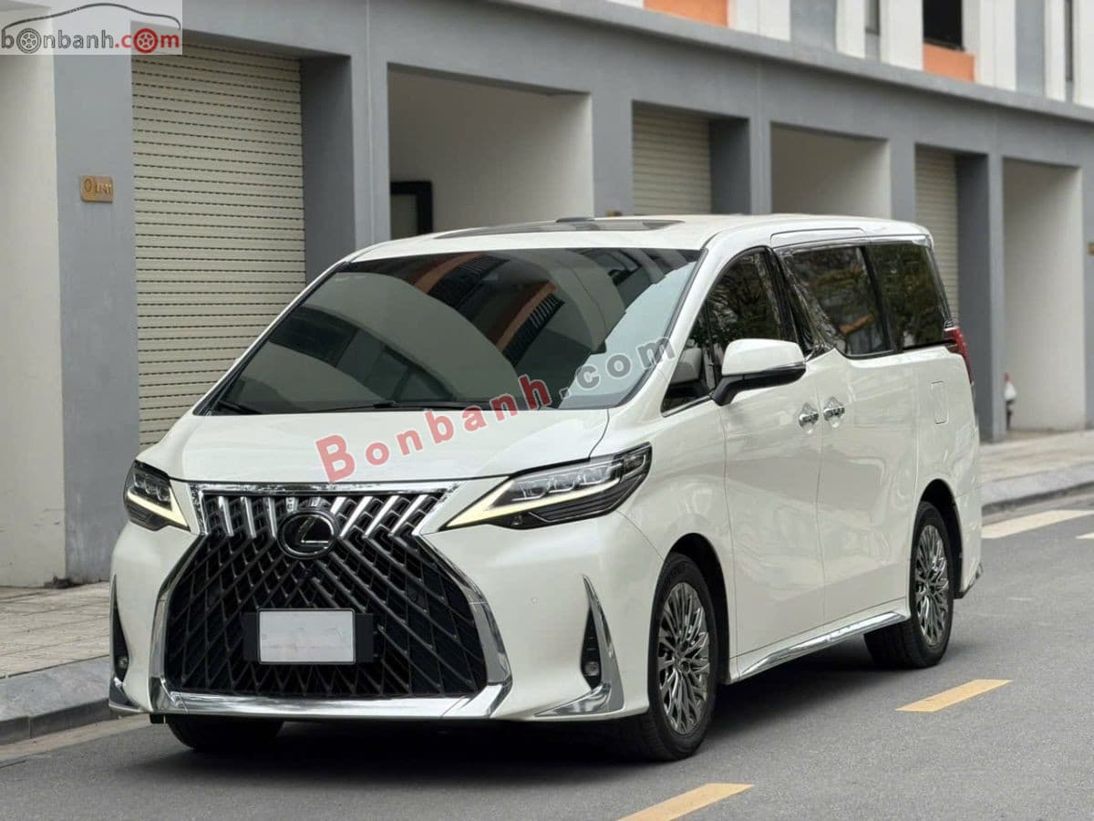 2021 Lexus LM 350