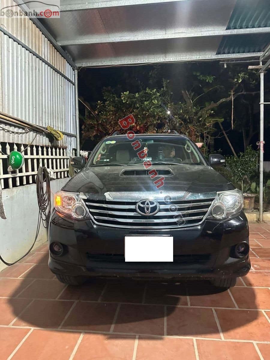 2013 Toyota Fortuner 2.5G
