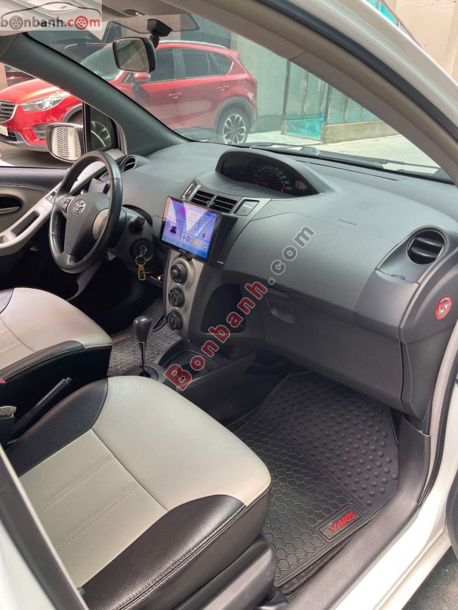 2011 Toyota Yaris 1.3 AT - ảnh nhỏ 7