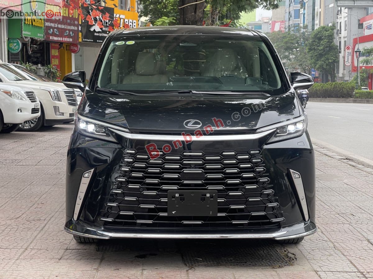 2025 Lexus LM 500h