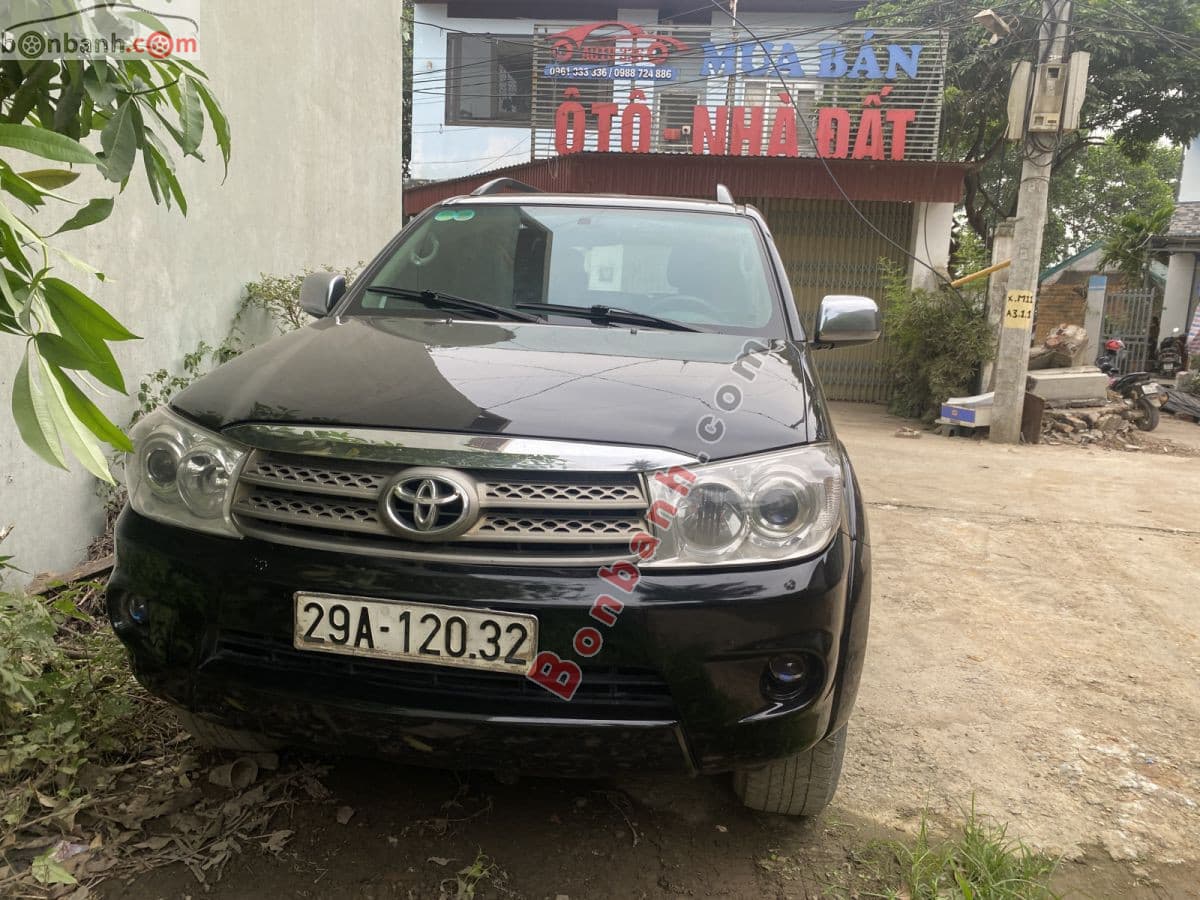 2011 Toyota Fortuner 2.5G