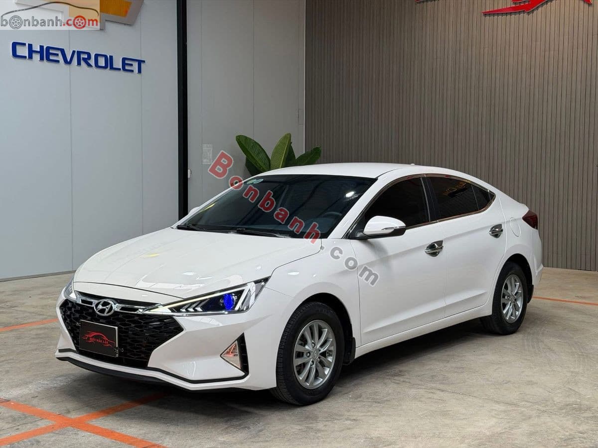 2020 Hyundai Elantra 1.6 MT