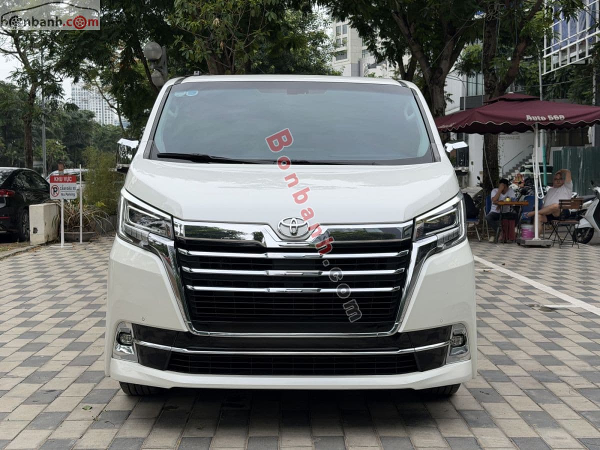 2020 Toyota Granvia 2.8 AT