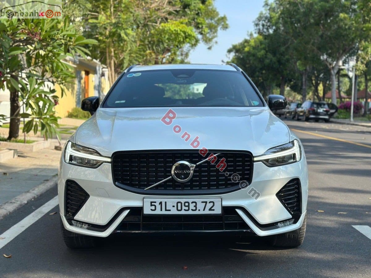 2022 Volvo XC60 R-Design B6 AWD