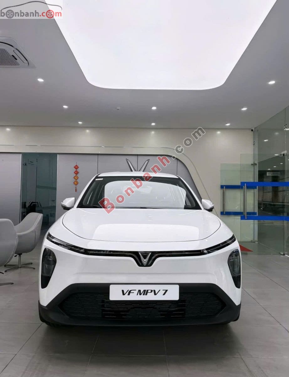 2026 VinFast VF MPV 7 AT