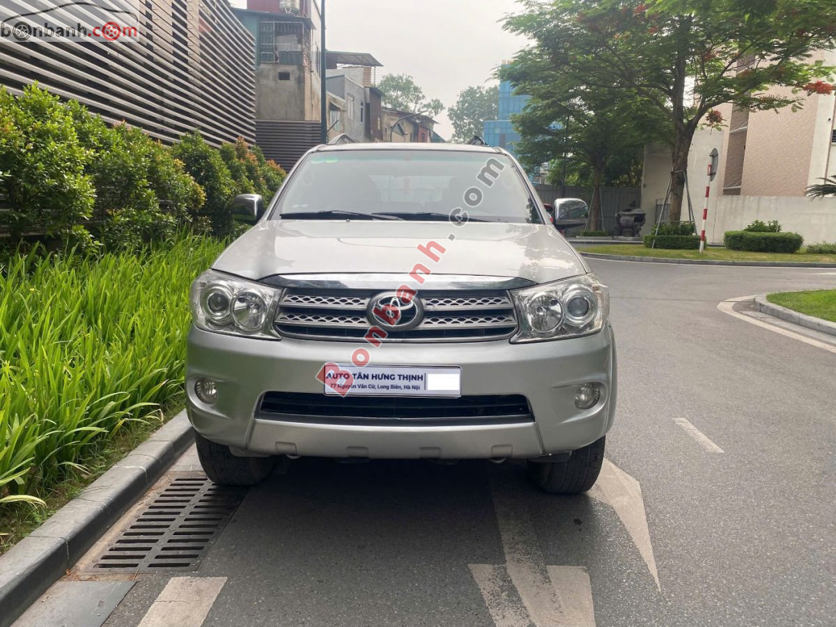 2011 Toyota Fortuner 2.5G