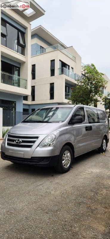 2016 Hyundai Grand Starex Van 2.5 MT
