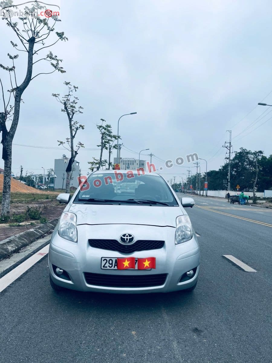 2011 Toyota Yaris 1.5 AT - Image 1