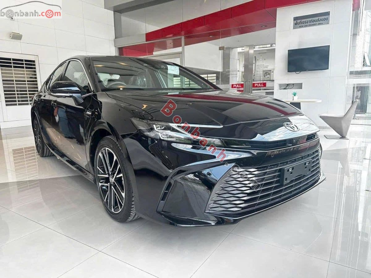 2026 Toyota Camry 2.5 HEV Top