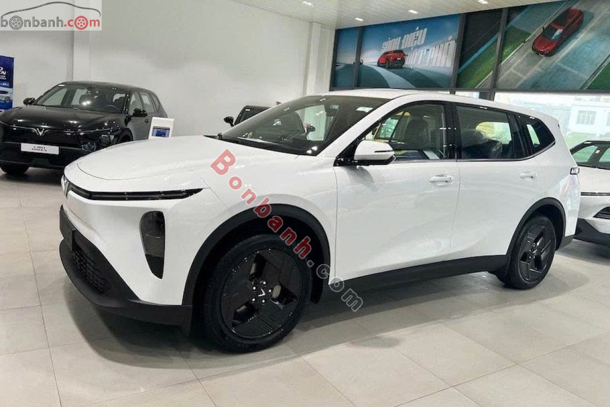 2026 VinFast VF MPV 7 AT
