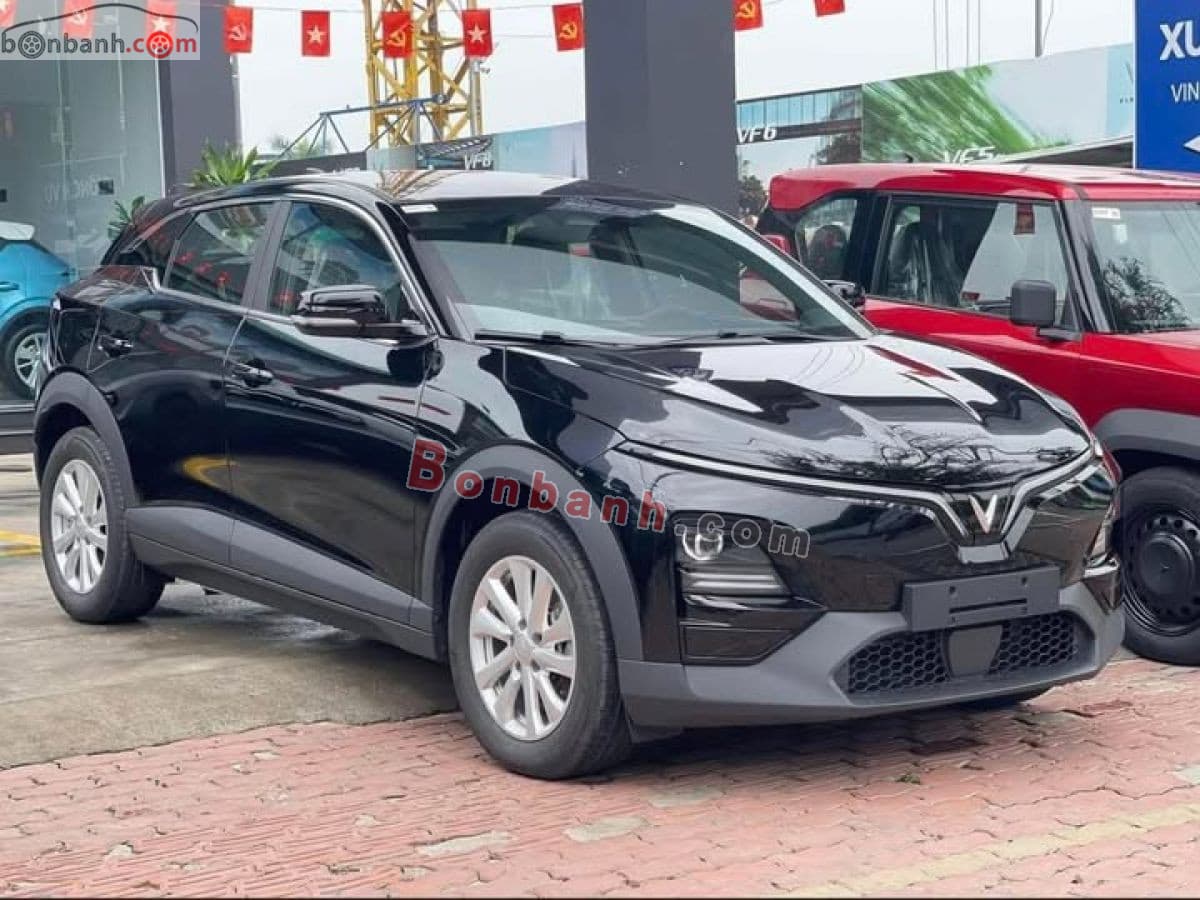 2026 VinFast VF6 Eco