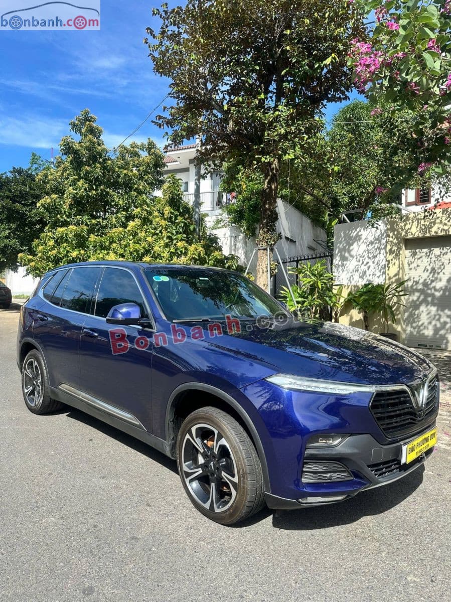 2021 VinFast Lux SA 2.0 Base 2.0 AT
