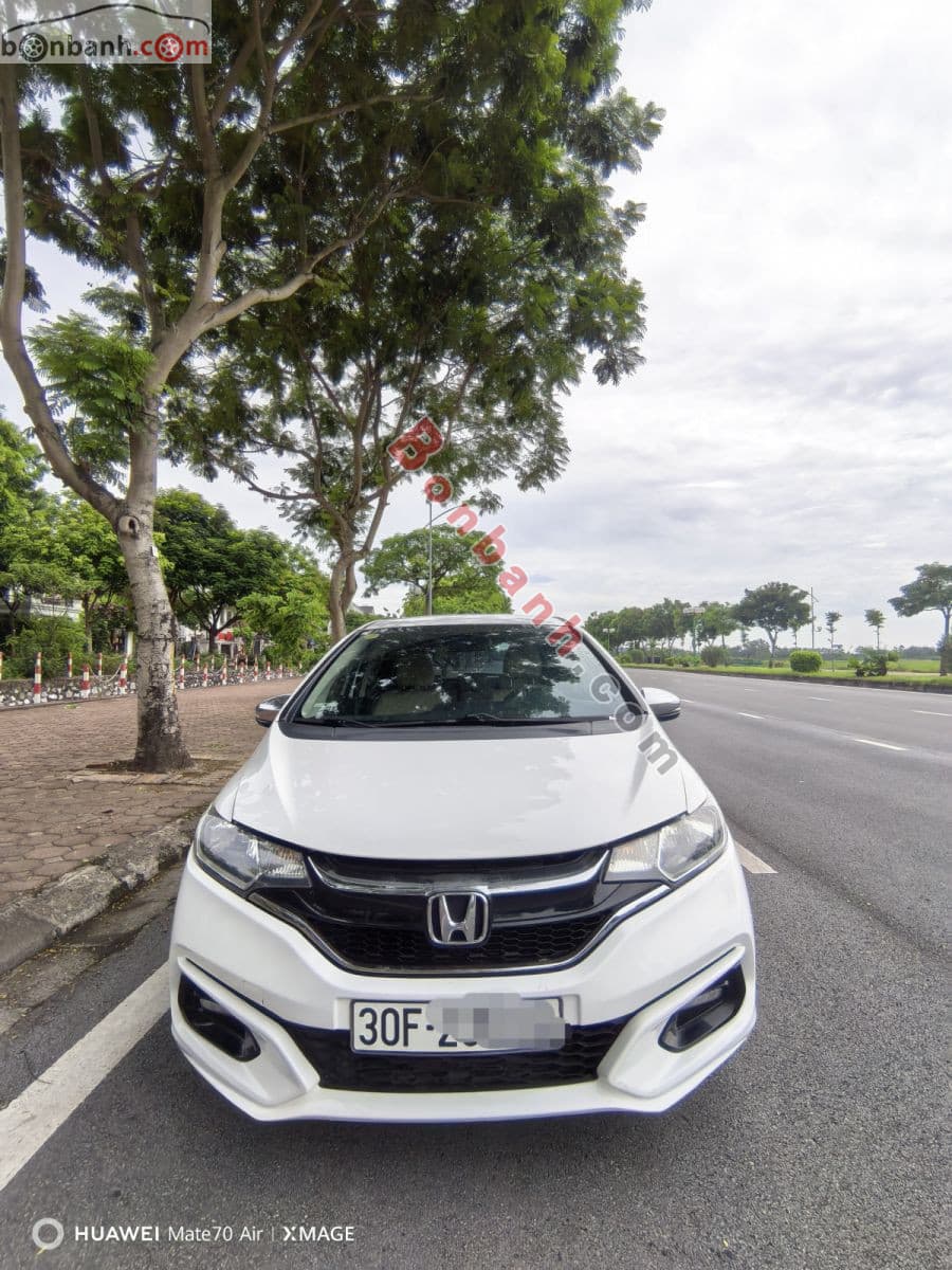2017 Honda Jazz V - Image 1